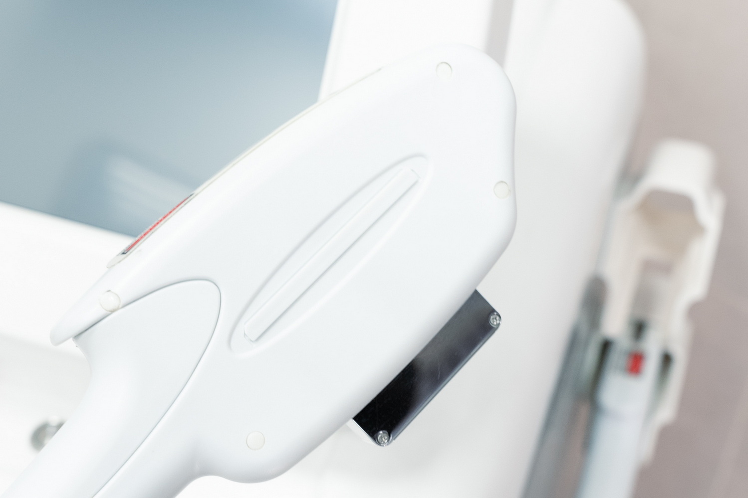 Лазерная эпиляция спины